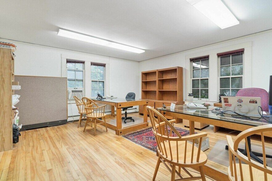 More Photos Of 2318 S 1st Ave, Minneapolis Office For Sale
