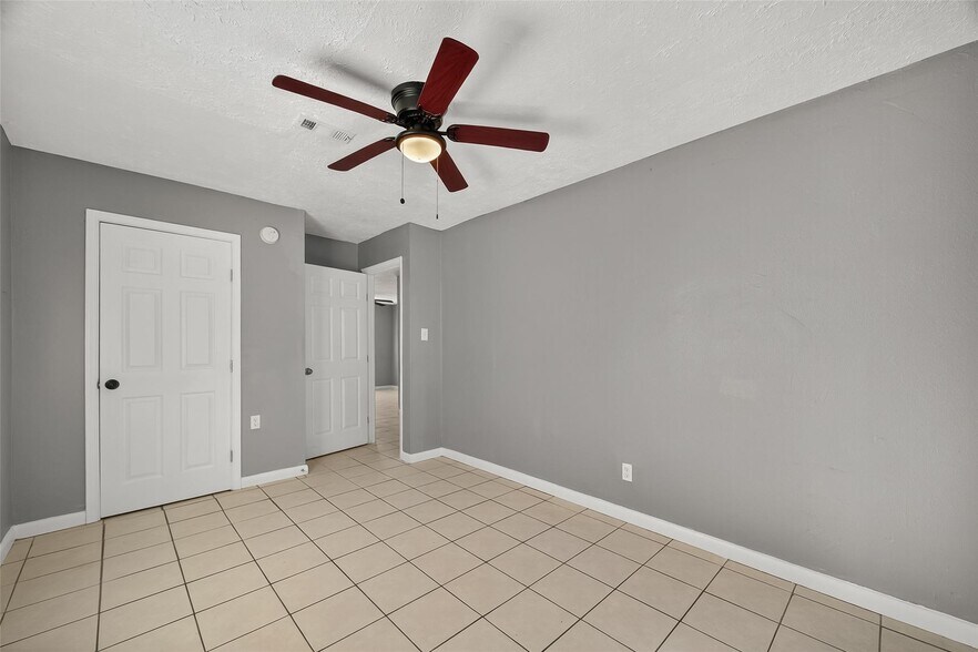 More Photos Of 8814 Manus St, Houston Apartments For Sale