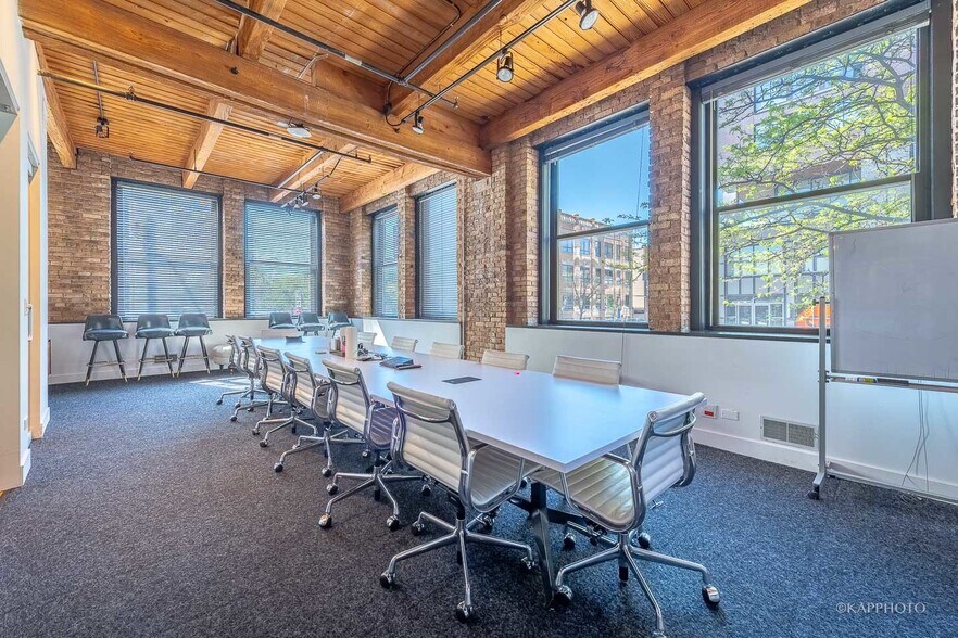 More Photos Of 1123 W Washington Blvd, Chicago Office For Lease