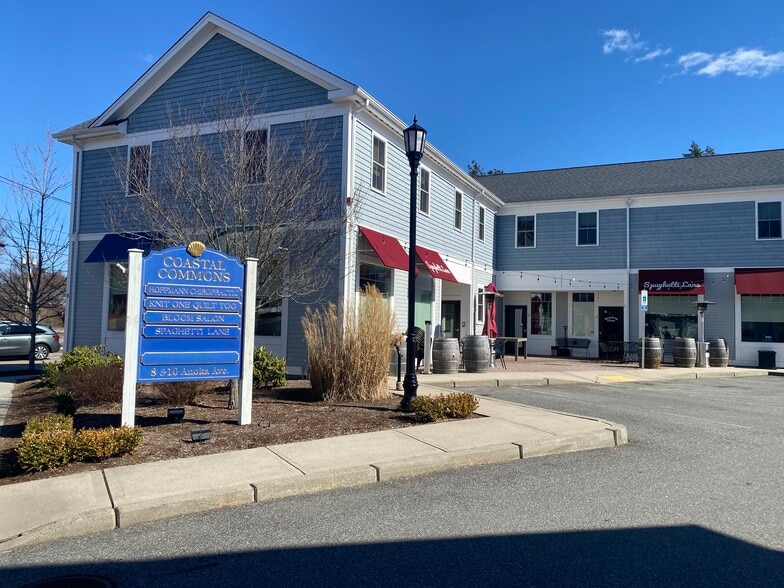 More Photos Of 10 Anoka Ave, Barrington Storefront Retail Residential For Lease