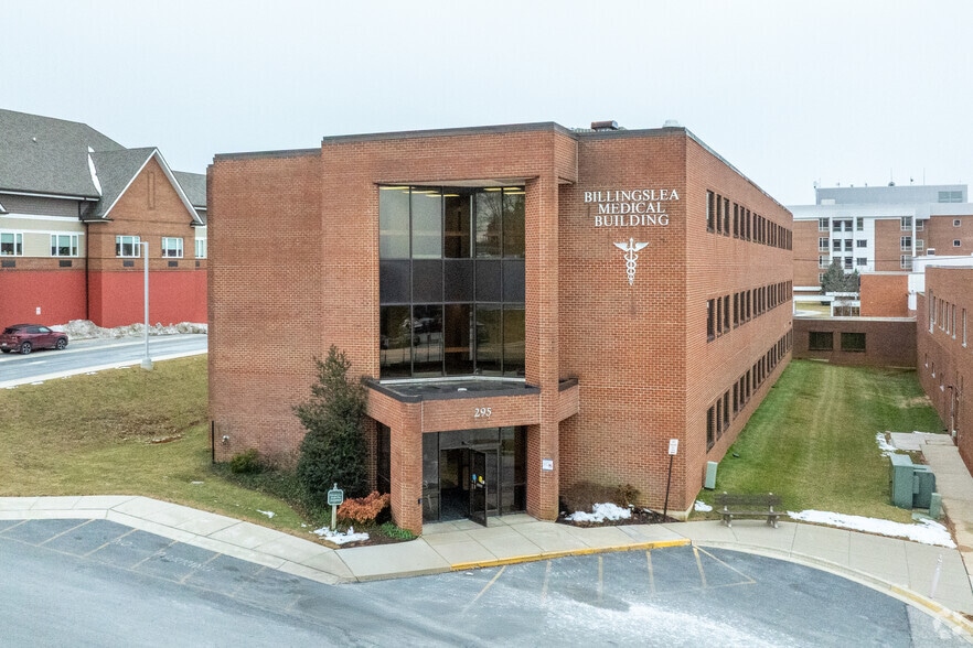 Primary Photo Of 295 Stoner Ave, Westminster Medical For Sale