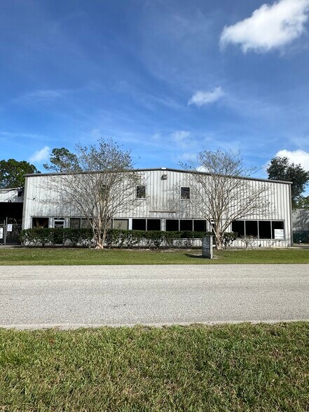 More Photos Of 180 Cumberland Park Ln, Saint Augustine Manufacturing For Sale