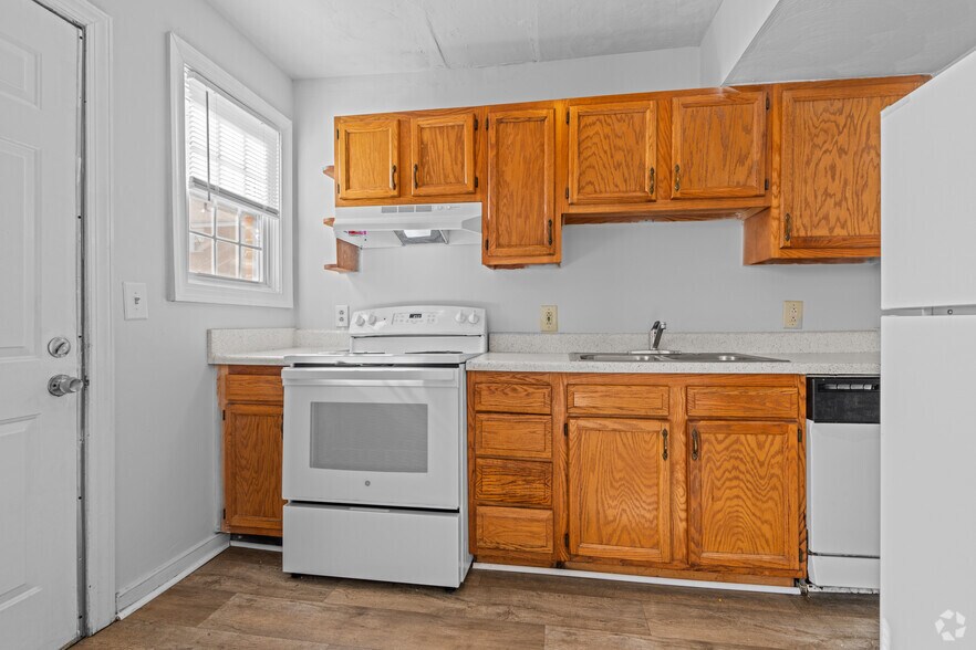 More Photos Of 3817 George Washington Hwy, Portsmouth Apartments For Sale