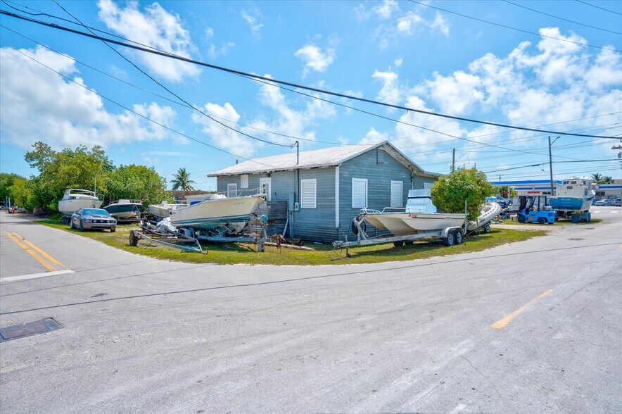 More Photos Of 24931 Overseas Hwy, Summerland Key Restaurant For Lease