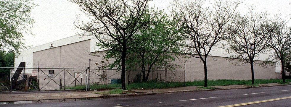 More Photos Of 130 Hamilton St, New Haven Warehouse For Lease