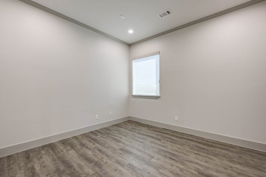 More Photos Of 18930 Kuykendahl Rd, Spring Medical For Lease