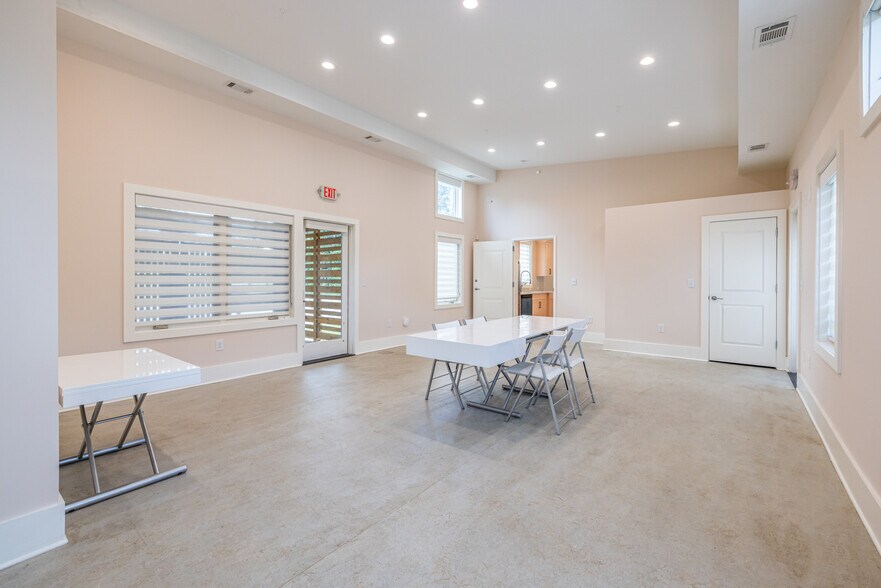 More Photos Of 1651 Pryor Rd SW, Atlanta Loft Creative Space For Sale