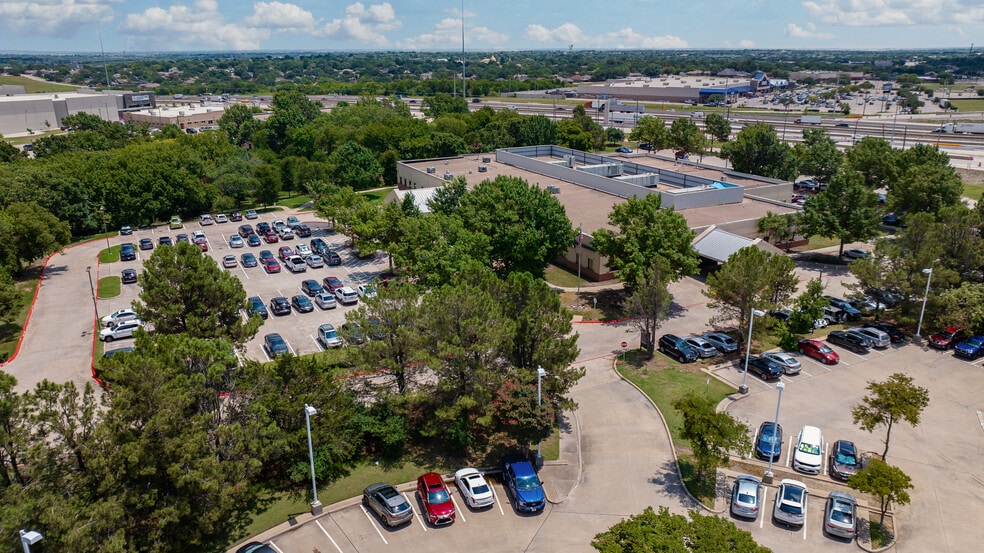 More Photos Of 1600 Republic Pky, Mesquite Unknown For Lease