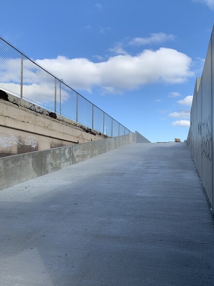 More Photos Of 2252 S Canal St, Chicago Storefront For Lease