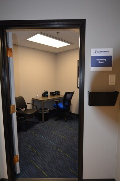 More Photos Of 10503 W Thunderbird Blvd, Sun City Medical For Lease