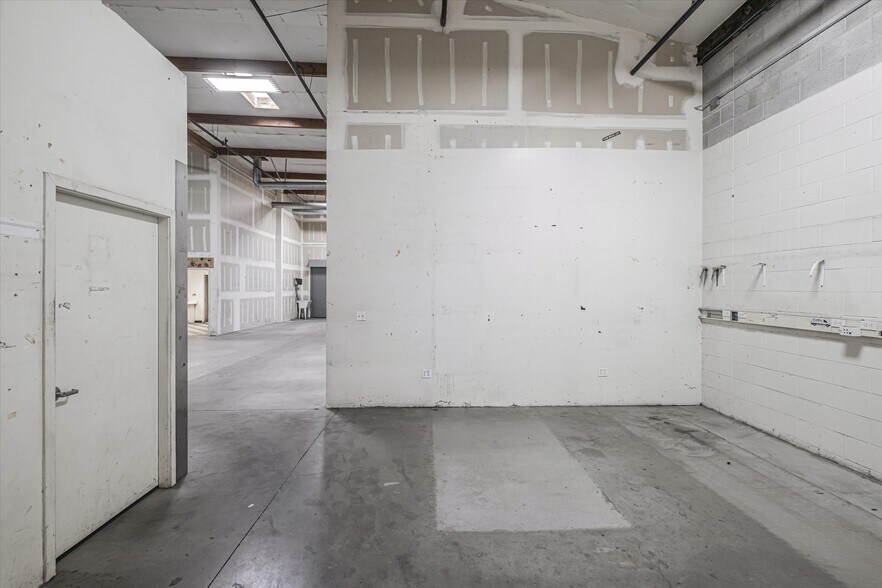 More Photos Of 3545 Soquel Dr, Soquel Auto Repair For Lease