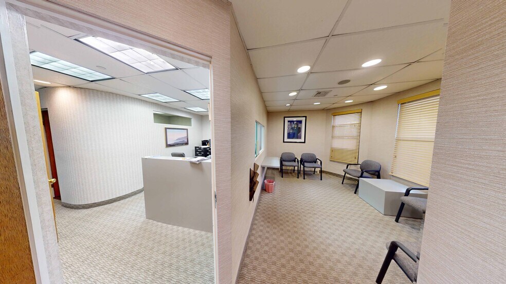 More Photos Of 1718 E 17th St, Brooklyn Office Residential For Lease