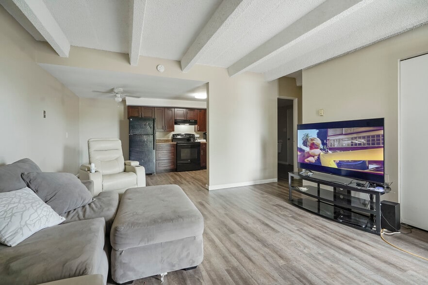 More Photos Of 7300-7310 W 10th Ave, Lakewood Apartments For Sale