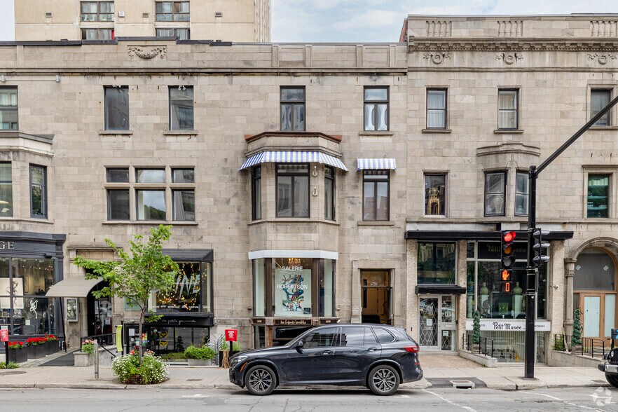 More Photos Of 1490 Rue Sherbrooke O, Montréal Storefront Retail Office For Lease