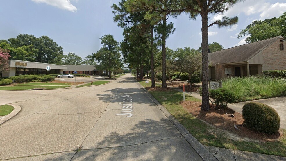 More Photos Of 11822 Justice Ave, Baton Rouge Office For Sale