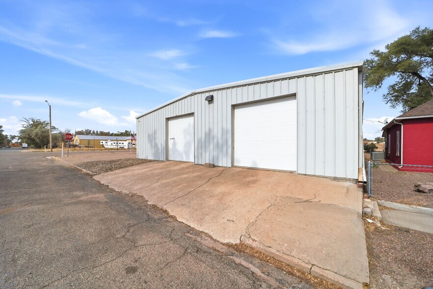 More Photos Of 114 5th St, Fowler Industrial For Lease