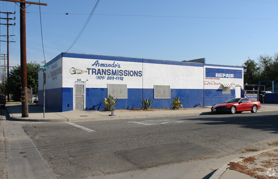 More Photos Of 432 W Oak St, San Bernardino Auto Repair For Sale