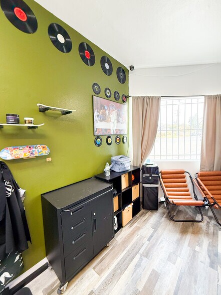 More Photos Of 1736-1746 E Meats Ave, Orange Unknown For Lease