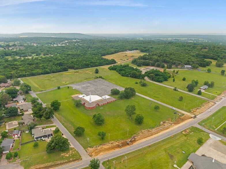 More Photos Of 1101 N Wheeler Ave, Sallisaw Religious Facility For Sale