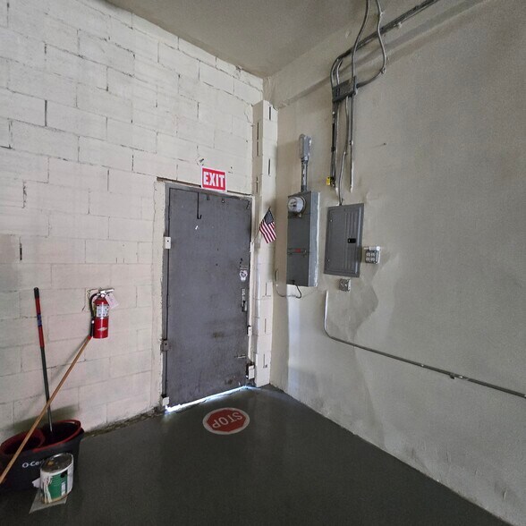 More Photos Of 4740 Whittier Blvd, East Los Angeles General Retail For Lease