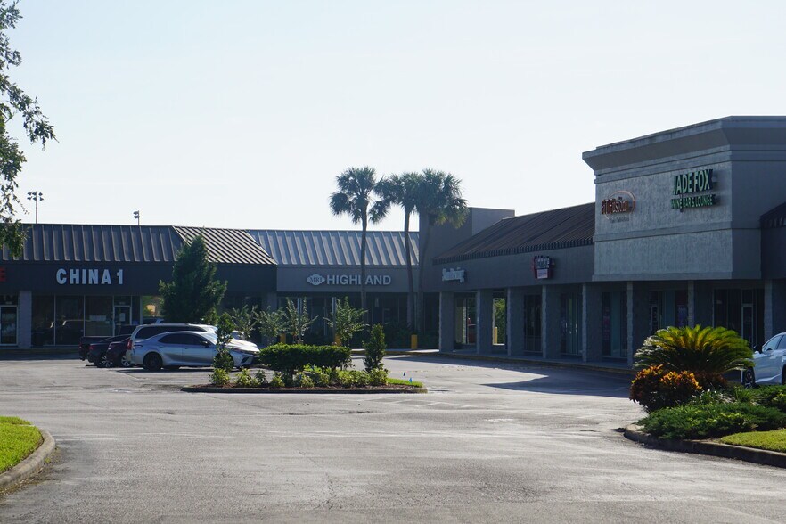 More Photos Of 2810-2946 Lakeland Highlands Rd, Lakeland General Retail For Sale