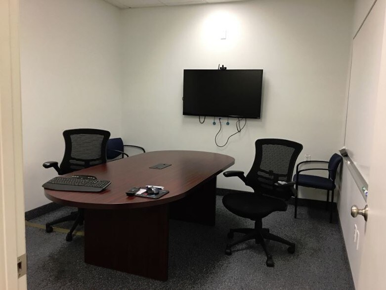 More Photos Of 1414 SW Martin Luther King Jr Ave, Ocala Coworking Space