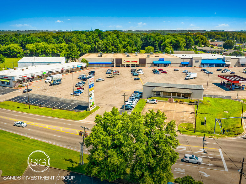 Primary Photo Of 507 18th Ave N, Columbus Storefront For Sale