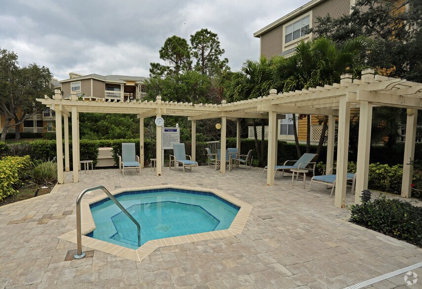 More Photos Of 115 112th Ave NE, Saint Petersburg Specialty For Sale