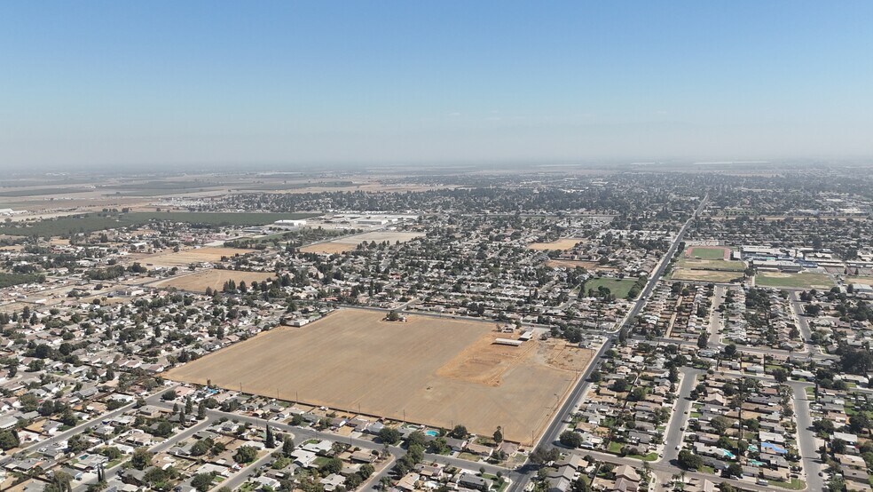 More Photos Of 907 N West St, Tulare Land For Sale