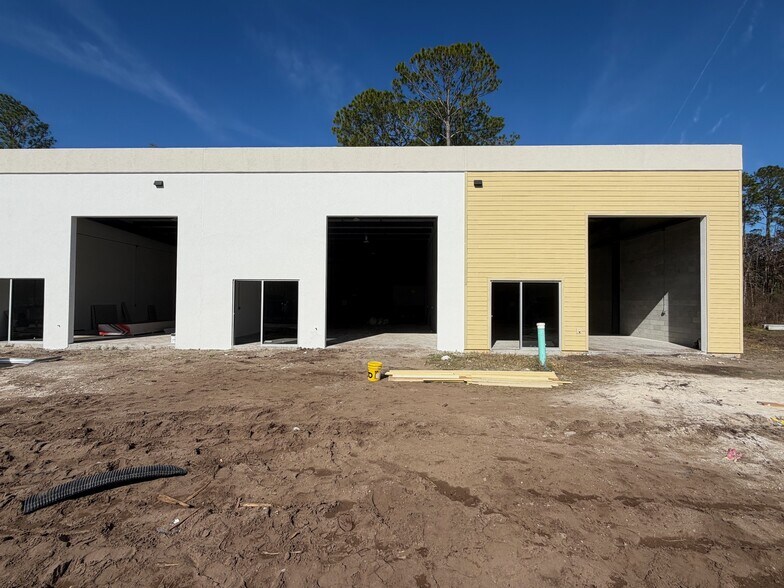 More Photos Of 5600 US Highway 1 N, Saint Augustine Showroom For Lease