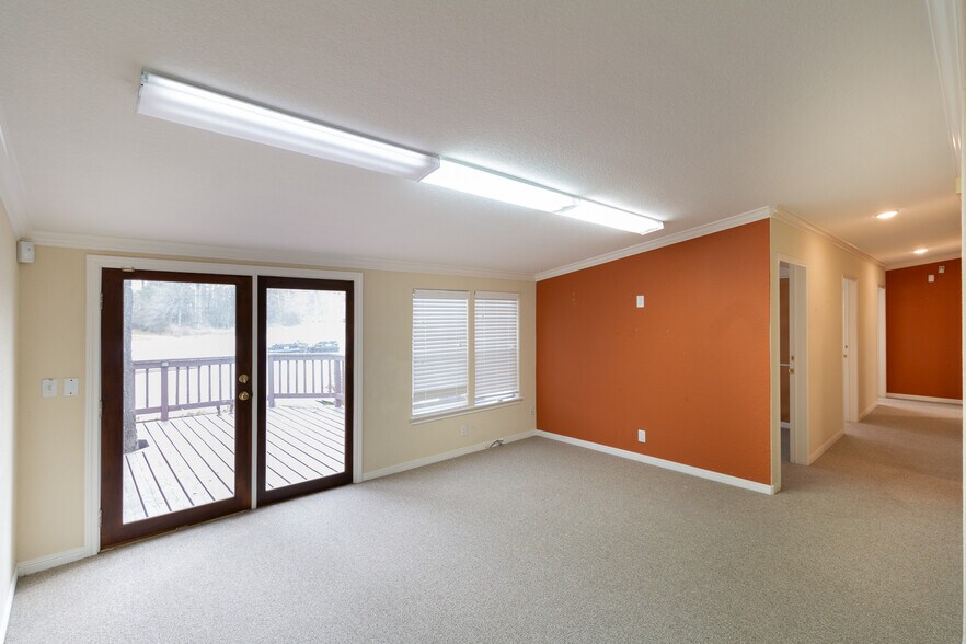 More Photos Of 7102 FM 1488 Rd, Magnolia Office For Sale