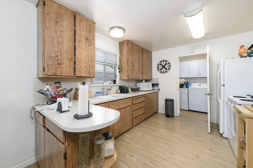 More Photos Of 5408 Folsom Blvd, Sacramento Apartments For Sale