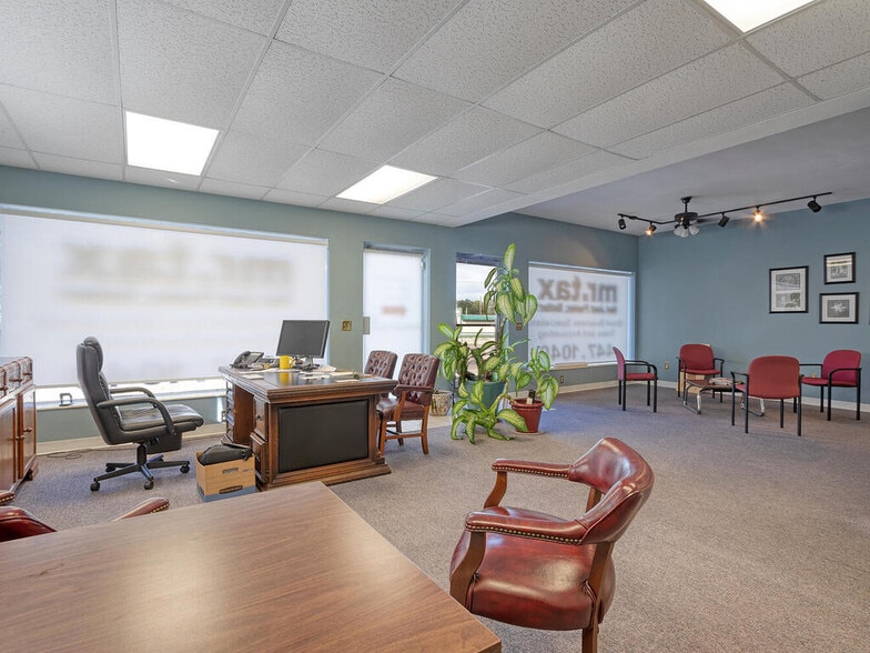 More Photos Of 1311 S Missouri Ave, Clearwater Freestanding For Sale