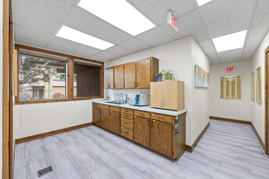 More Photos Of 1297 Burns Way, Kalispell Office For Sale