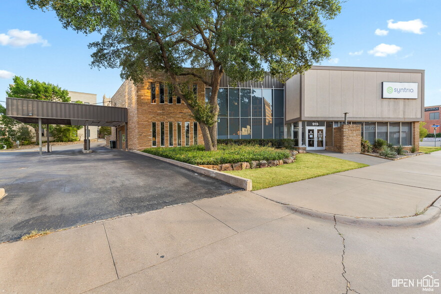 Primary Photo Of 915 9th St, Wichita Falls Office For Lease