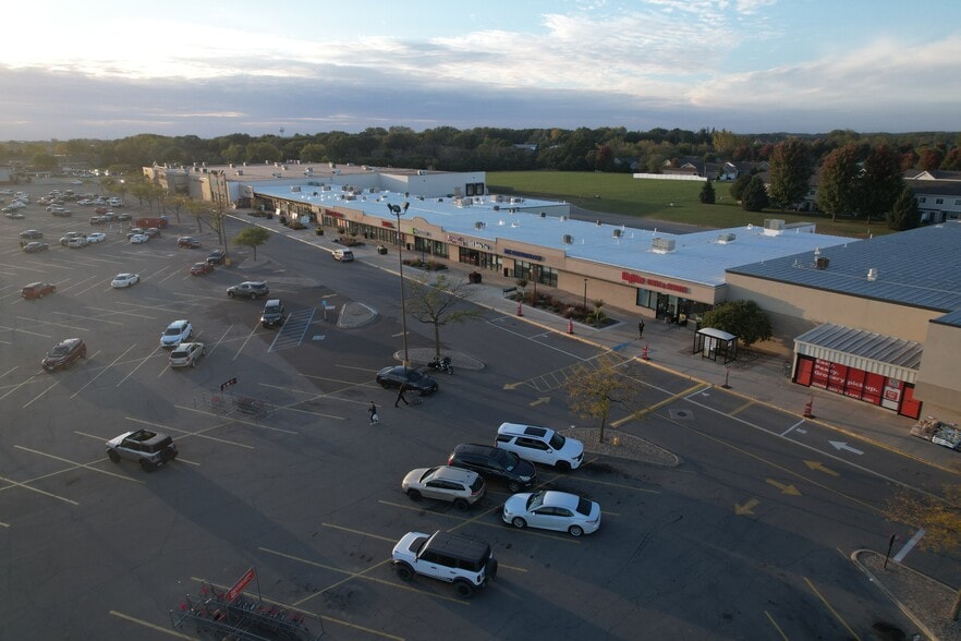 More Photos Of 2310-2560 4th St SW, Mason City Unknown For Lease