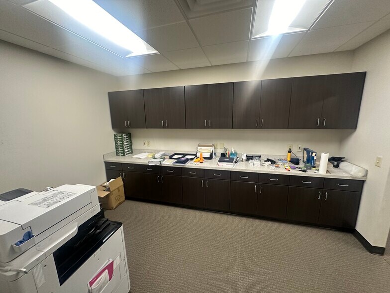 More Photos Of 17 Technology Pl, East Syracuse Office For Lease