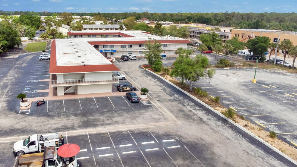 More Photos Of 7455 W Irlo Bronson Memorial Hwy, Kissimmee Hotel For Sale