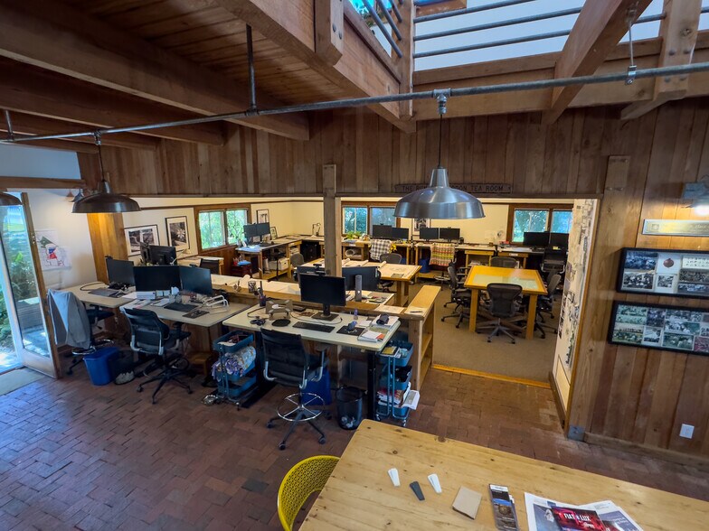 More Photos Of 150 W Jessup Ave, Longwood Office For Sale