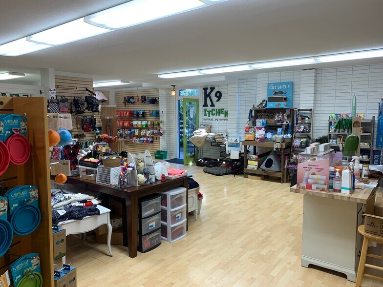 More Photos Of 3534 Golden Gate Way, Lafayette Storefront Retail Office For Lease