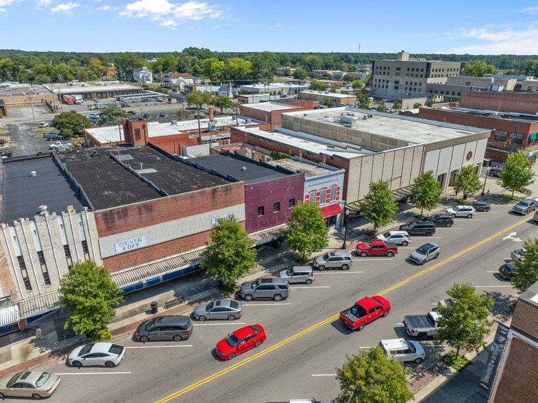 More Photos Of 115 N Queen St, Kinston General Retail For Sale