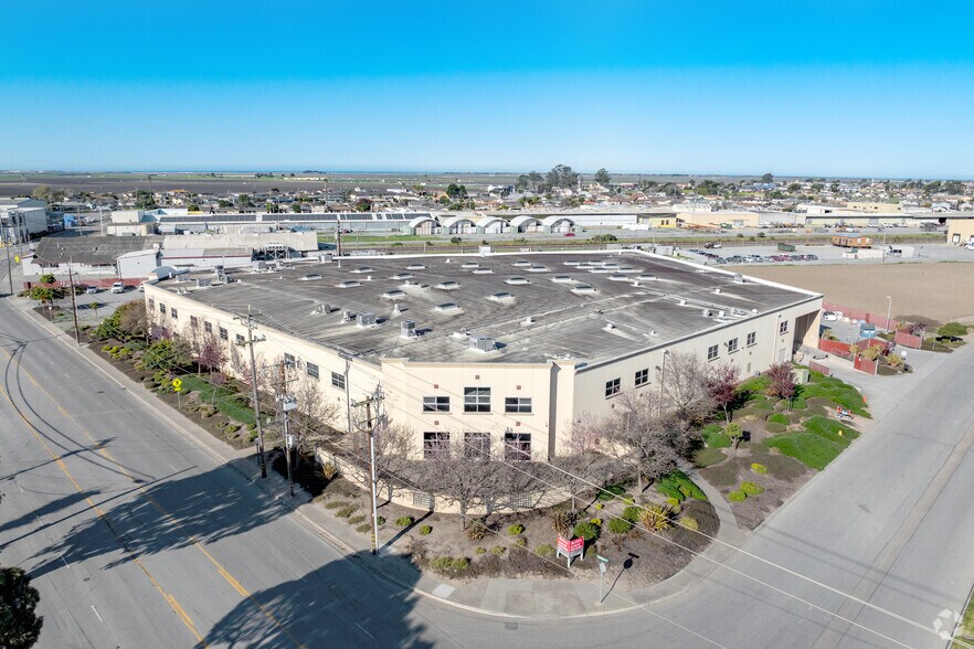 More Photos Of 13525 Blackie Rd, Castroville Warehouse For Lease