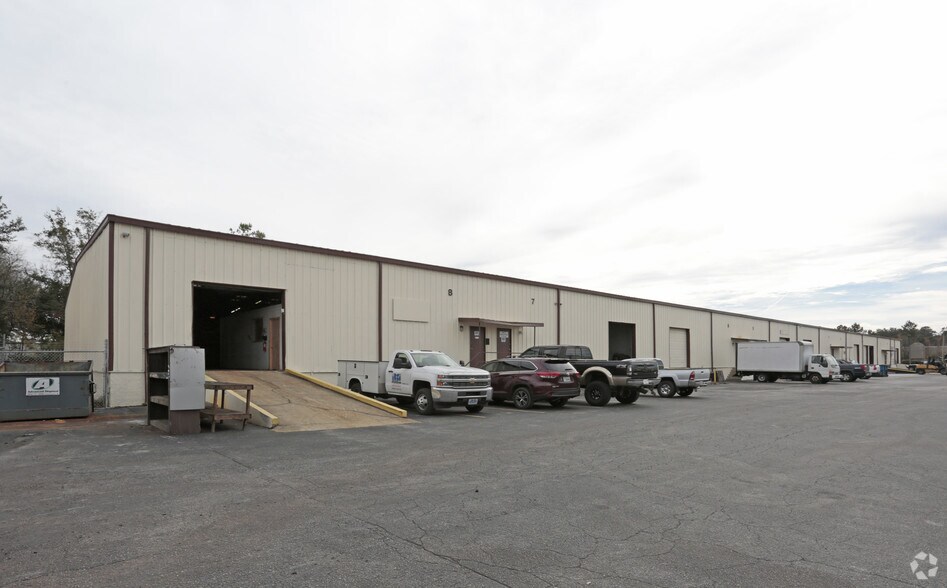More Photos Of 6721 Stuart Ave, Jacksonville Warehouse For Lease