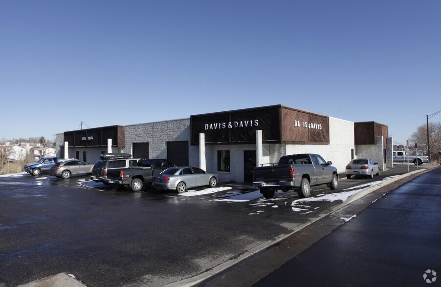 Primary Photo Of 2249 W College Ave, Englewood Warehouse For Sale