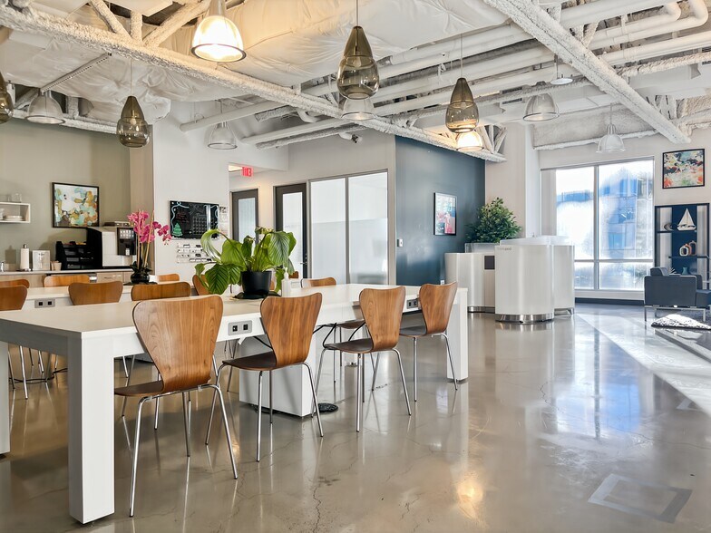 More Photos Of 1 Marina Park Dr, Boston Coworking Space