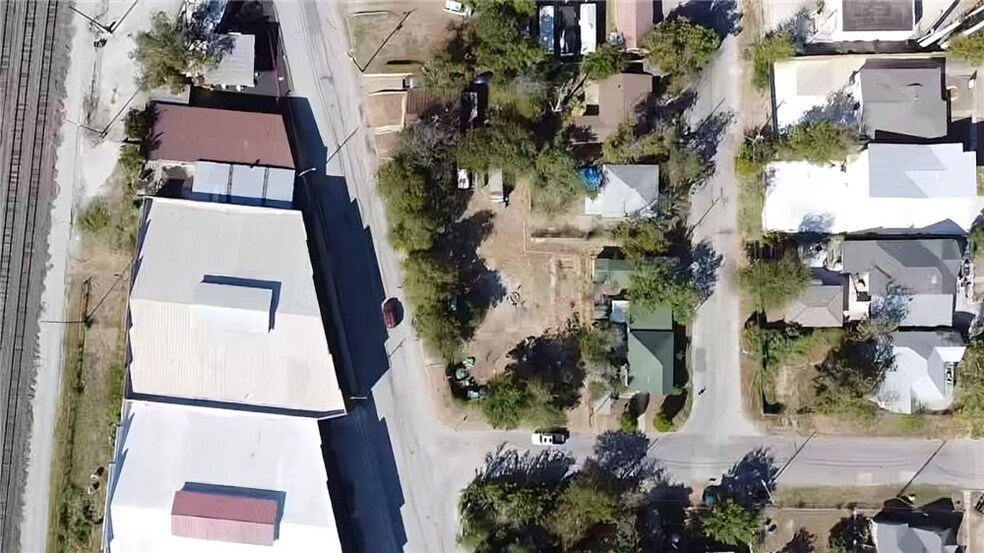 More Photos Of 131 & 123 Seguin St, San Antonio Land For Lease