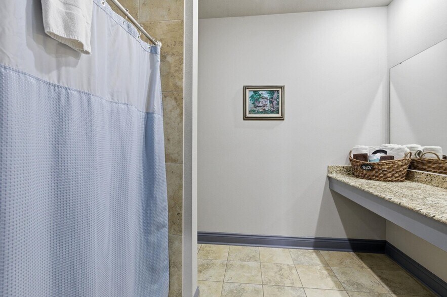 More Photos Of 233 Arthur Ave, Lake Arthur Hotel For Sale