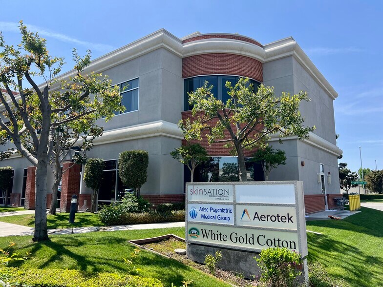 More Photos Of 1500 Haggin Oaks Blvd, Bakersfield Medical For Lease