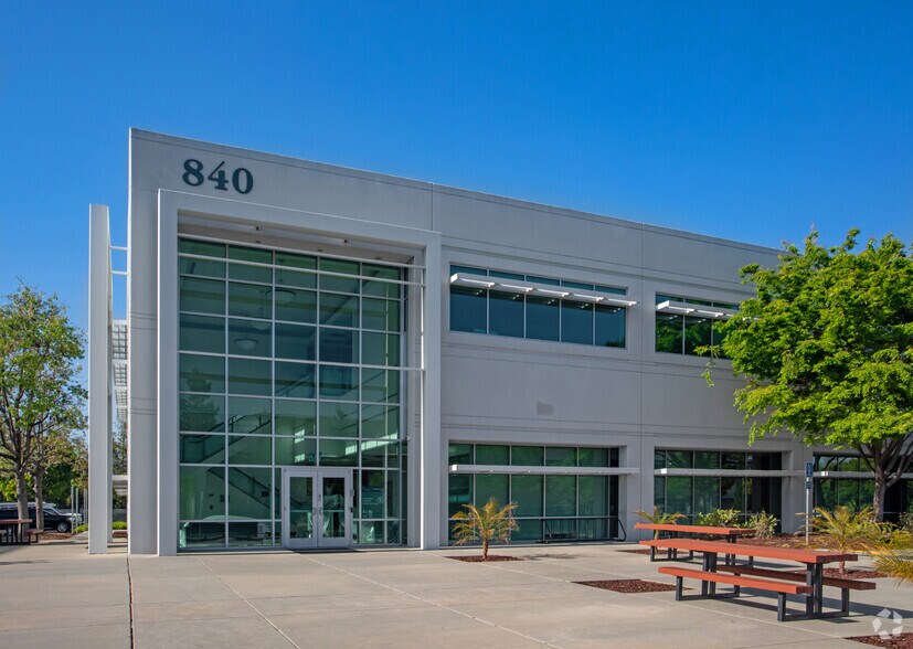 More Photos Of 400 W California Ave, Sunnyvale Unknown For Lease