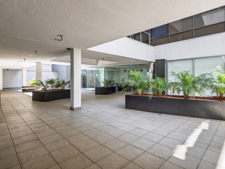 More Photos Of 5155 W Rosecrans Ave, Hawthorne Loft Creative Space For Sale